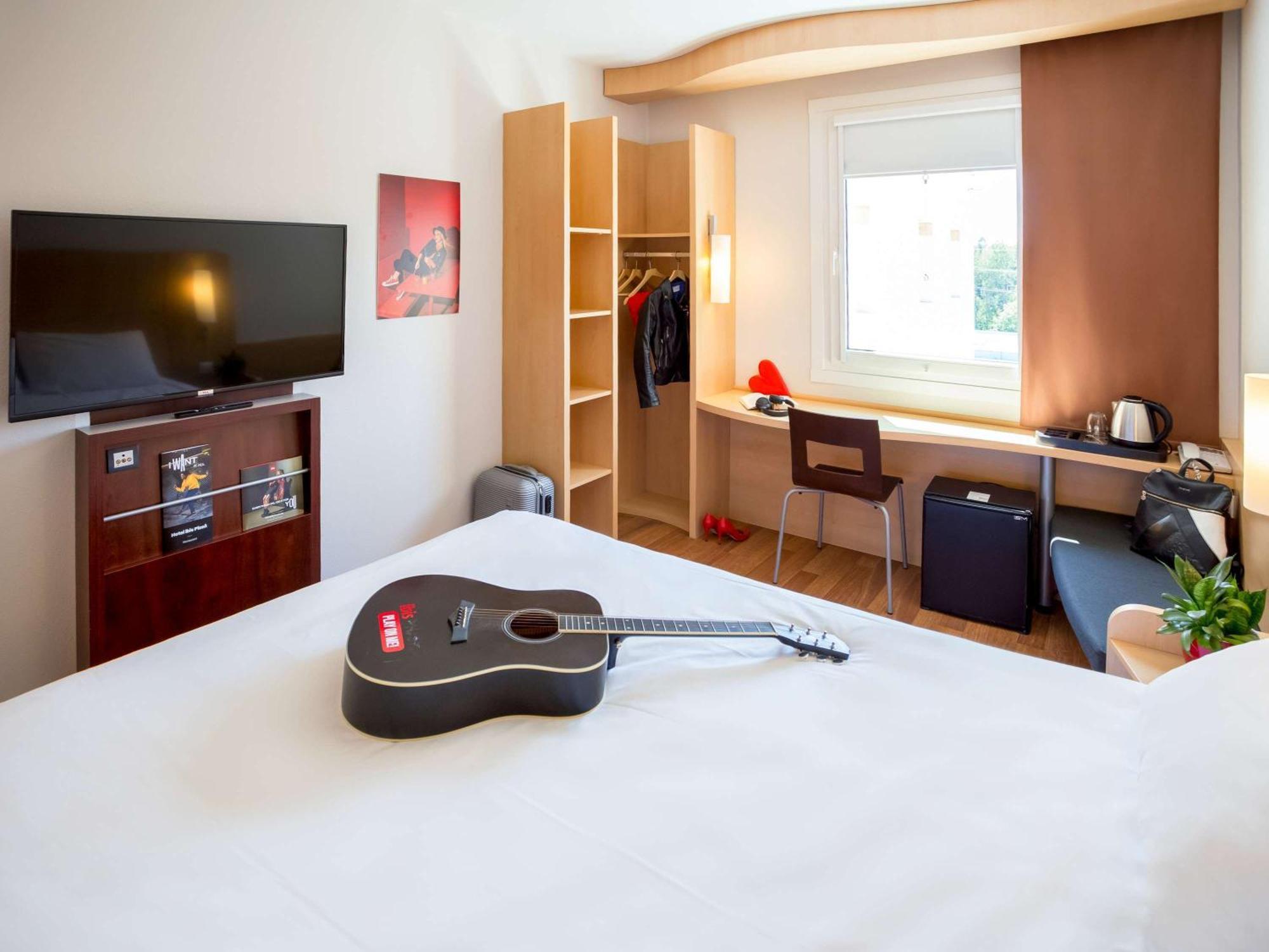 Ibis Hotel Pilzno Zewnętrze zdjęcie